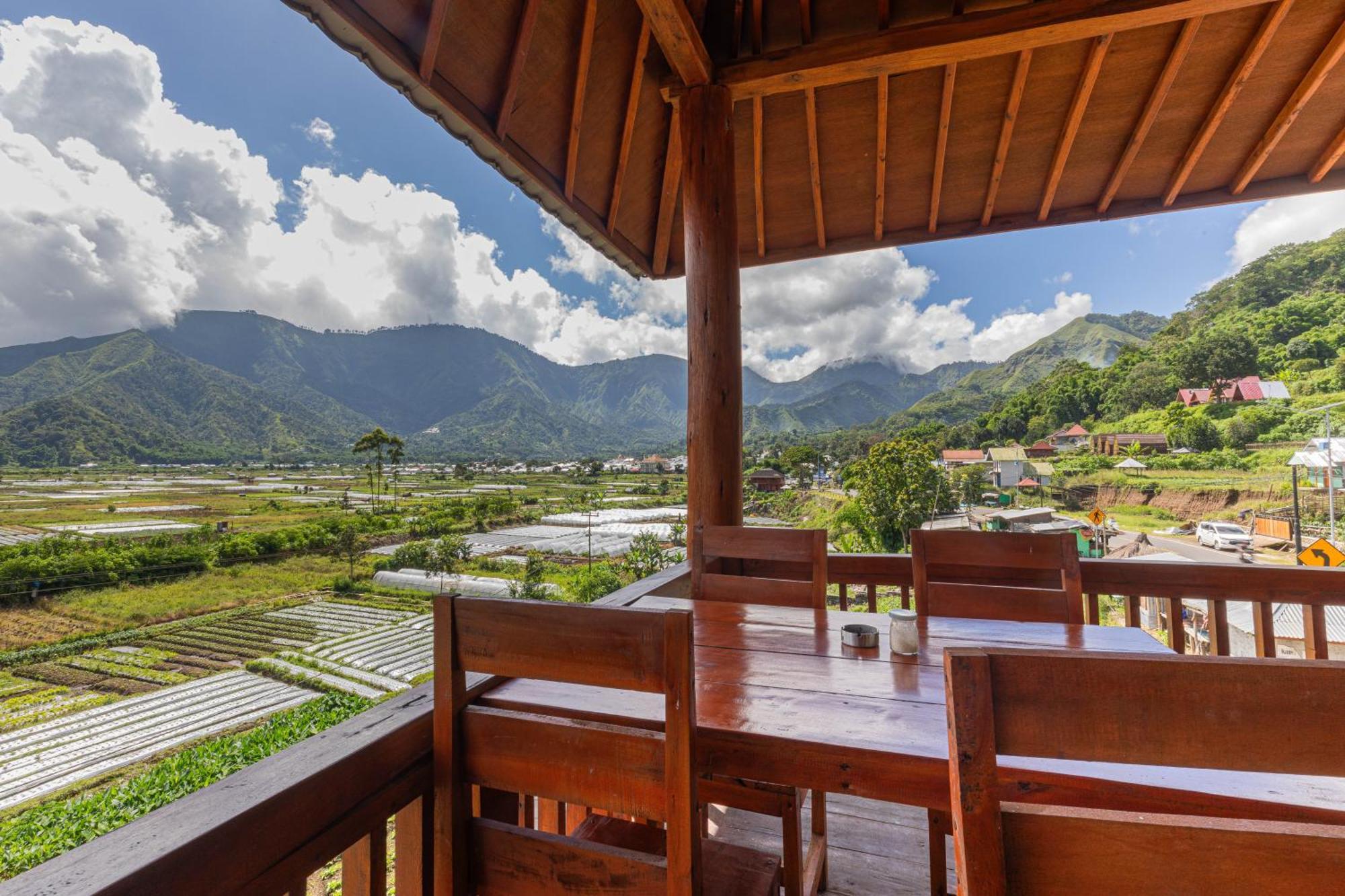Teras Sawah Guest House Syariah Сембалун Лауанг Екстериор снимка